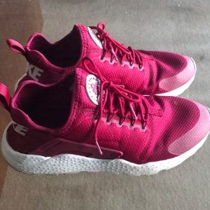 Nike Air Huarache Size 10